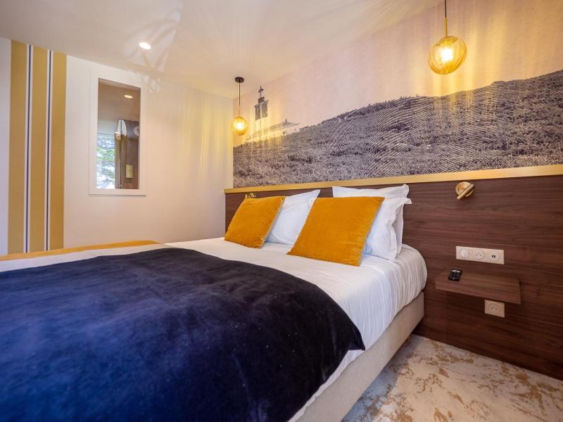 Hotel La Marine Гроа Екстериор снимка